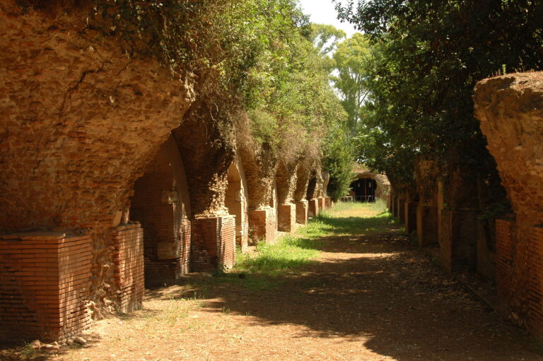 SABATO 5 maggio 2018. VISITA ESCLUSIVA CON PERMESSO SPECIALE. LE VIE DELL’ACQUA E IL TEVERE. IL PORTO DI TRAIANO.