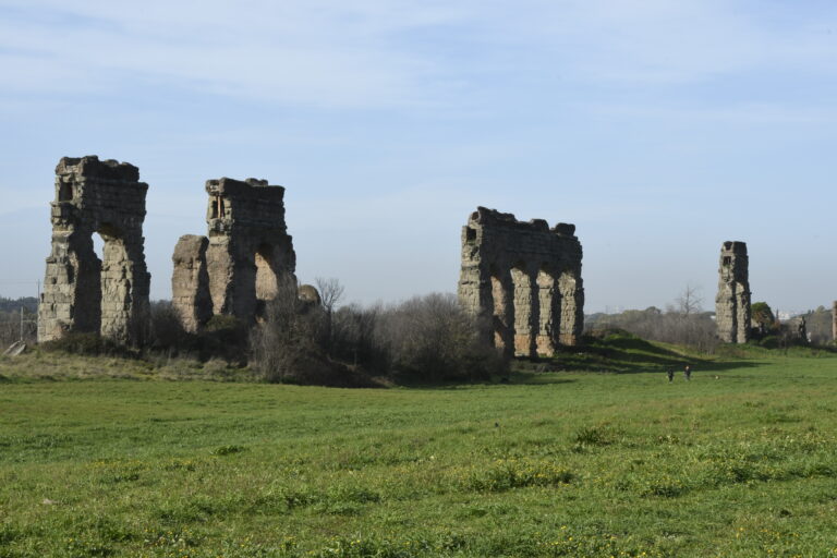 SABATO 13 MARZO 2021. PASSEGGIAMO IN SICUREZZA. LA VILLA DELLE VIGNACCE E IL PARCO DEGLI ACQUEDOTTI.