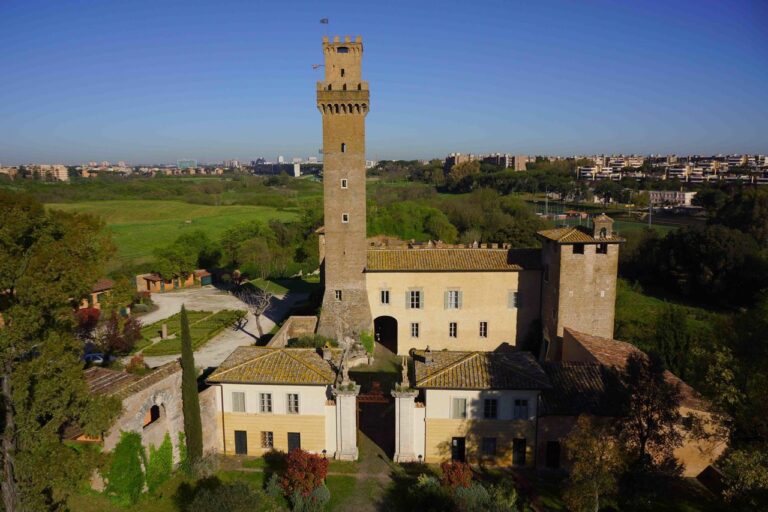 SABATO 26 MARZO 2022. ITINERARI INSOLITI. IL CASTELLO DELLA CECCHIGNOLA. APERTURA CON PERMESSO SPECIALE.